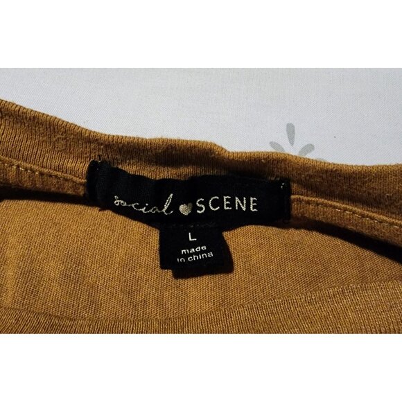 Social Scene Women's T-shirt Pullover Anime Tokyo Girl Brown Size Large - Picture 4 of 6